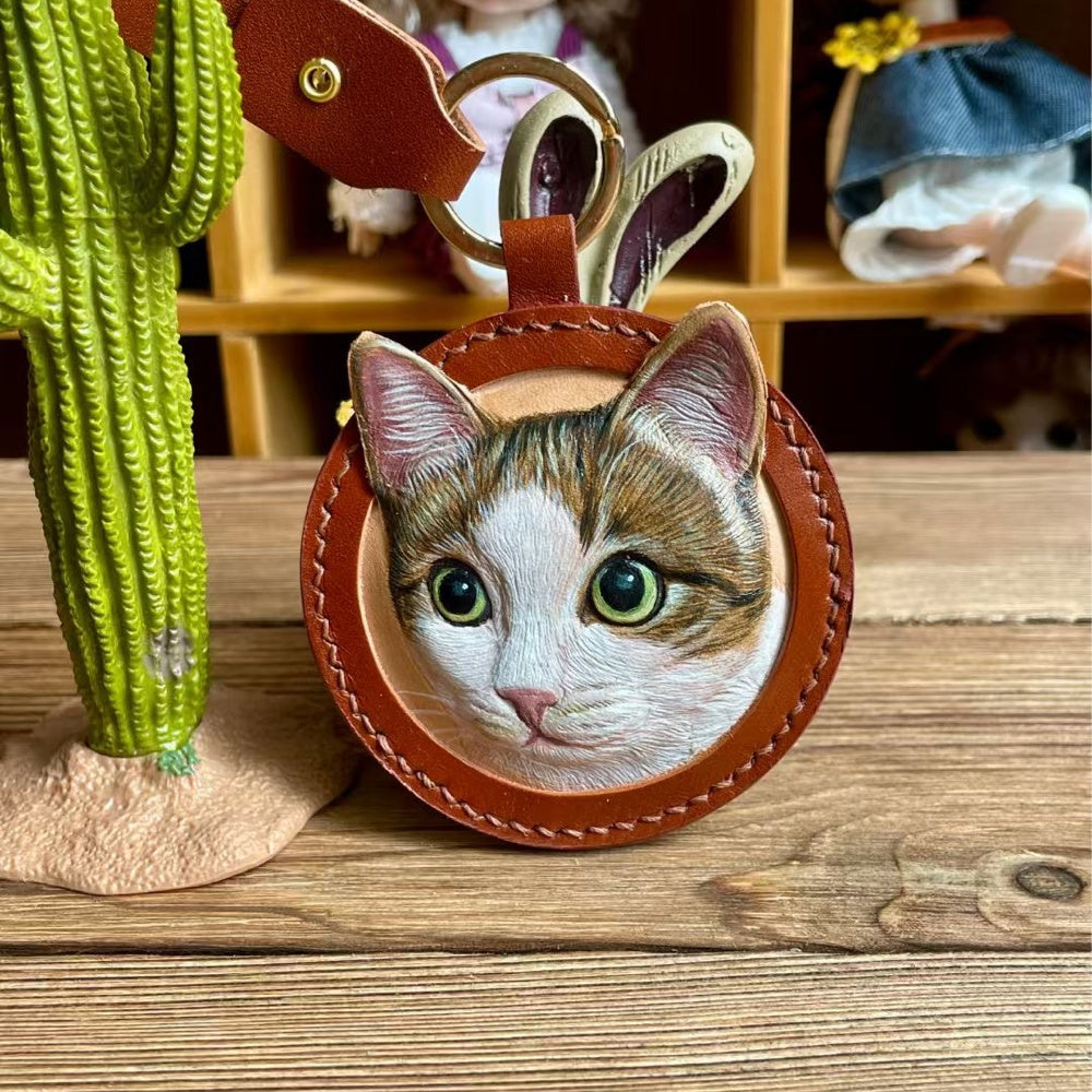 Handmade Leather Pet Portrait Keychain β photo 4