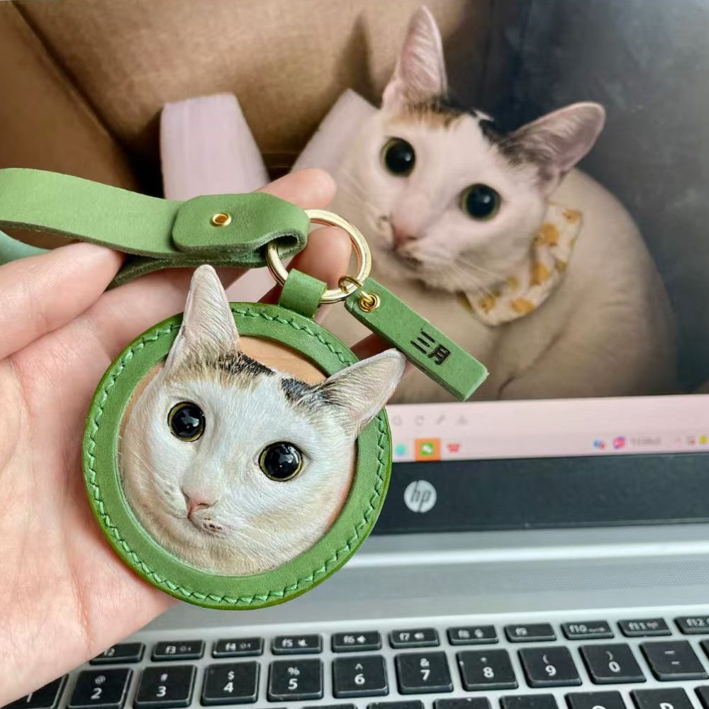 Handmade Leather Pet Portrait Keychain β photo 12